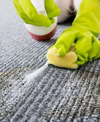 como-limpiar-las-moquetas-alfombras-con-amoniaco-liquido-en-casa-1280x720x80xX